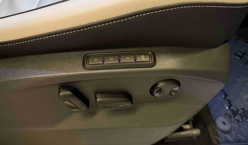 
								Volkswagen Tiguan 1.4 TSI 150 ch 4MOTION DSG | Cuir | Mémoire | Crochet | Webasto | Caméra | Navigation full									
