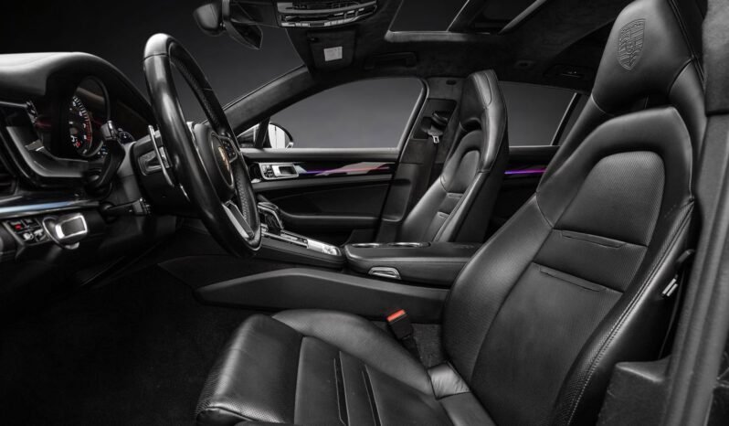 
								Porsche Panamera 4 E-Hybrid SportDesign, 462 ch, ACC, Bose, Toit panoramique, Fermeture assistée, Échappement sport full									