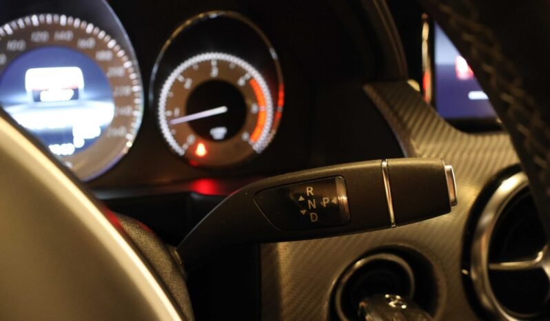 
								Mercedes-Benz GLK 220 CDI 4MATIC AMG | 170 ch | Cuir | Mémoire | Attelage | Navigation | Bluetooth full									