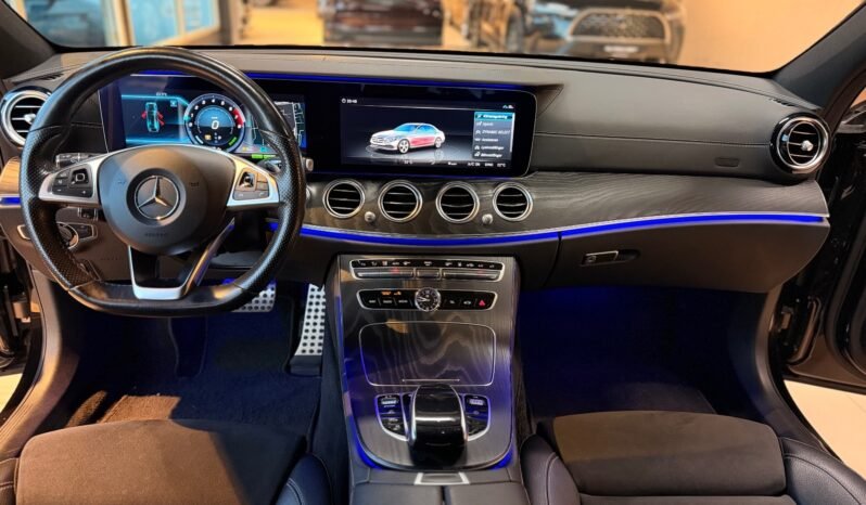 
								Mercedes-Benz E 350 e 2x AMG — 299 ch — 2018 full									