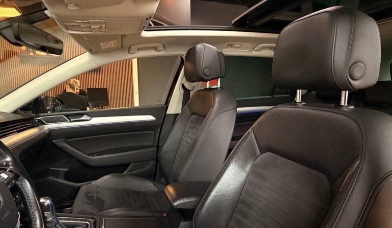 
								Volkswagen Passat GTE 272 ch Highline – Cuir/Alcantara, Toit panoramique, Attelage full									