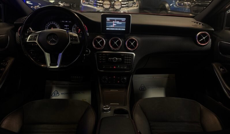 
								Mercedes-Benz Classe A 180 AMG de 2013, Automatique full									