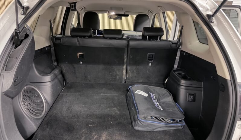 
								Mitsubishi Outlander PHEV INSTYLE+ 4×4 full									