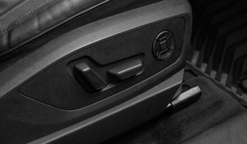 
								Audi e-tron 55 quattro Black Optics – ACC, Caméra, Cuir, Climatisation, Norvégien, Attelage full									