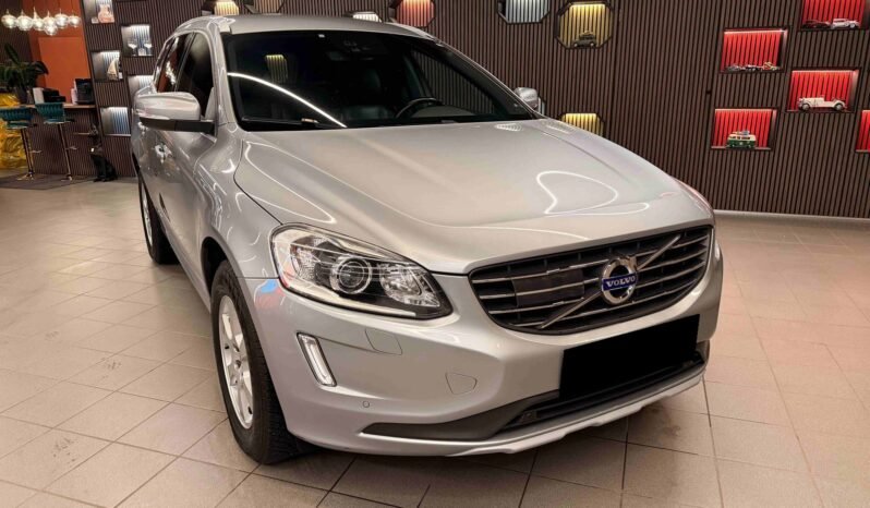 
								Volvo XC60 D4 AWD Summum | Cuir | ACC | Chauffage | Crochet | Mémoire | Navigation full									