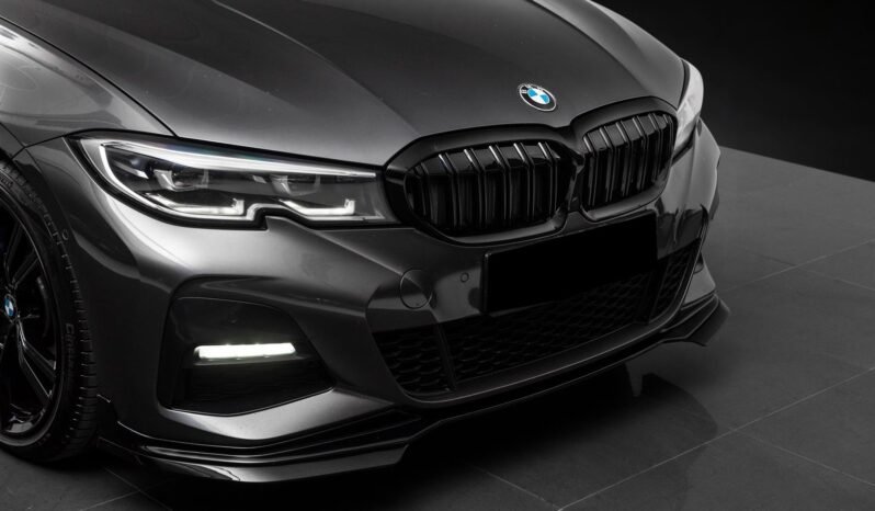 
								BMW 330e xDrive M Sport – Caméra, Toit panoramique, Shadowline, Support H full									