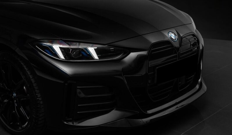
								BMW i4 M50 xDrive Fully Charged – HUD, Harman Kardon, Cuir, Attelage, Norsk, BSI full									