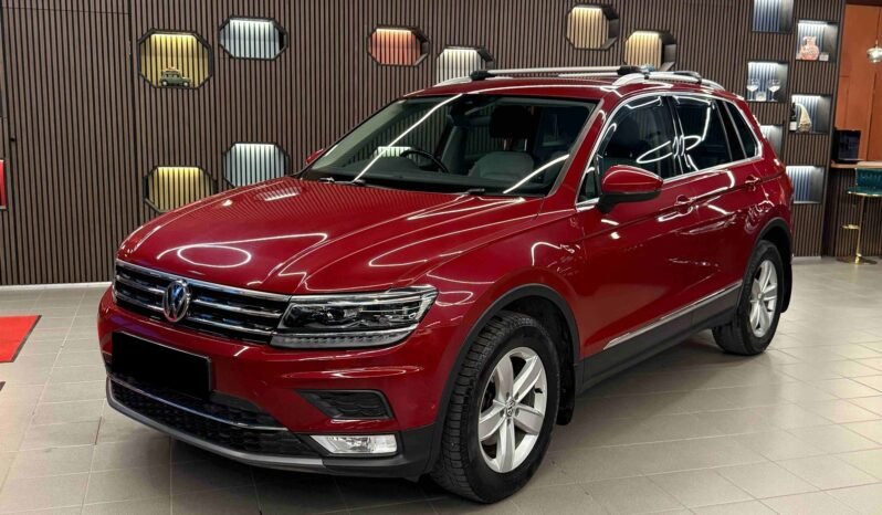 
								Volkswagen Tiguan 1.4 TSI 150 ch 4MOTION DSG | Cuir | Mémoire | Crochet | Webasto | Caméra | Navigation full									