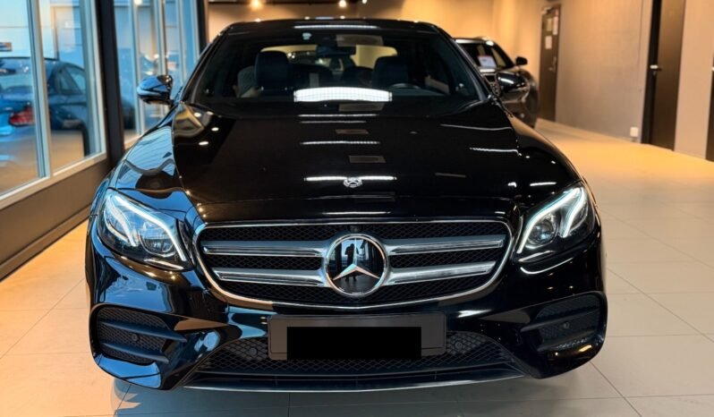 
								Mercedes-Benz E 350 e 2x AMG — 299 ch — 2018 full									