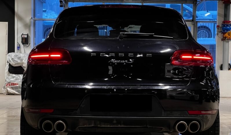 
								Porsche Macan S 211 ch – PASM – ACC – PANO – BOSE – WEBASTO – ATTELAGE full									