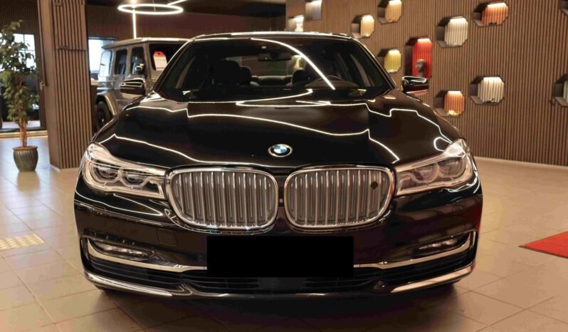 
								BMW 740Le xDrive 371 ch | HUD | ACC | Soft Close | Panoramique | Massage | Harman Kardon | Night Vision full									