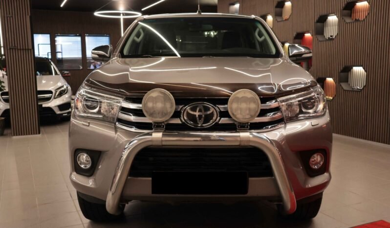 
								Toyota Hilux 2.4 D-4D 150 ch | 4×4 | Automatique | Cuir | Caméra | Webasto | Attelage full									