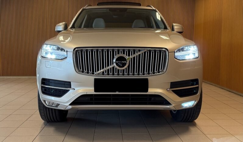 
								Volvo XC90 D5 233 ch | Polestar | Cuir | Panoramique | Crochet | Excellent état full									