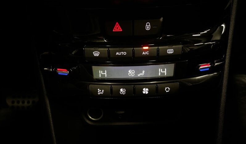 
								Peugeot 2008 GT-Line – Automatique – 110 ch – Panoramique – Nouvelle Version UE full									