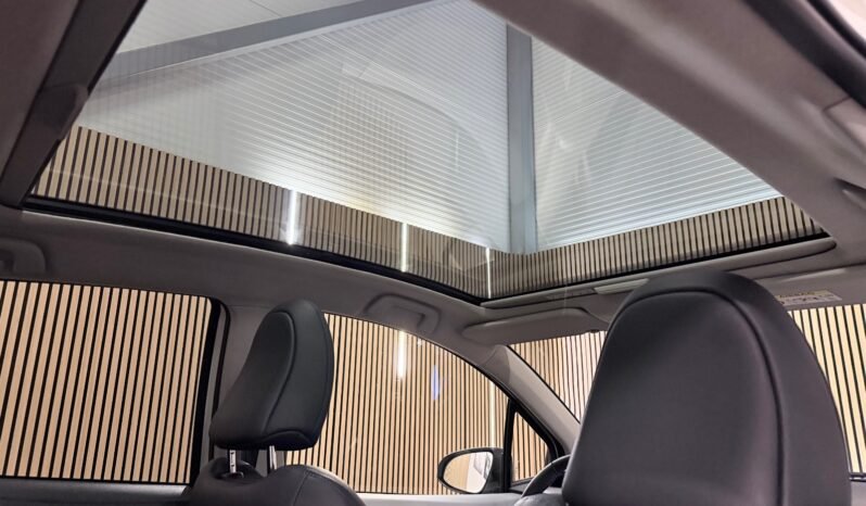 
								Toyota Yaris Hybrid de 2013 en finition Executive full									