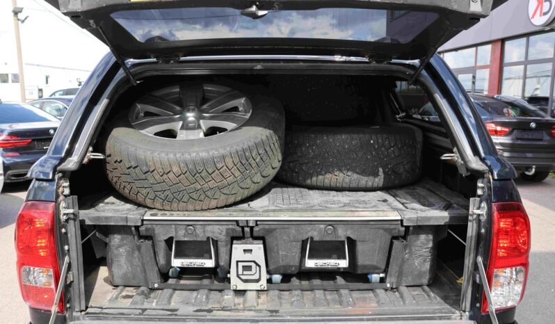 
								Toyota Hilux 2.4 D-4D 150 ch Double Cabine | Automatique | Noir | Cuir | DEFA | Feux supplémentaires | Garantie 10 ans full									