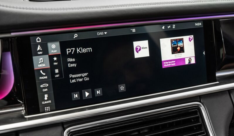 
								Porsche Panamera 4 E-Hybrid SportDesign, 462 ch, ACC, Bose, Toit panoramique, Fermeture assistée, Échappement sport full									
