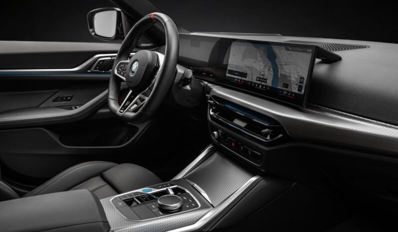 
								BMW i4 M50 xDrive Fully Charged – HUD, Harman Kardon, Cuir, Attelage, Norsk, BSI full									