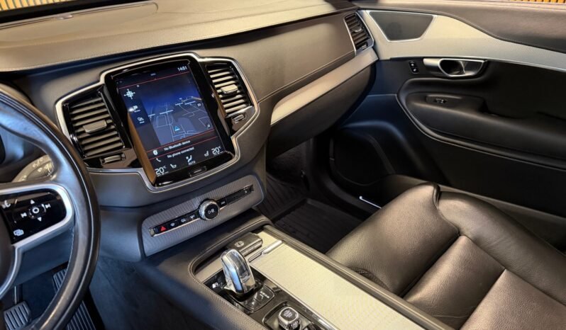 
								Volvo XC90 T8 Inscription AWD | 462 ch | Cuir | Panoramique | Air | Crochet full									
