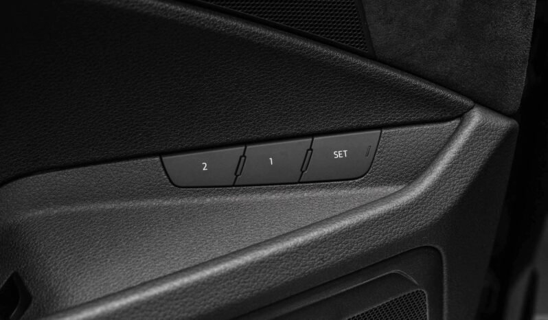 
								Audi e-tron 55 quattro Black Optics, 360°, HUD, ACC, Panoramique, Norvégien, HFeste, 1 propriétaire full									