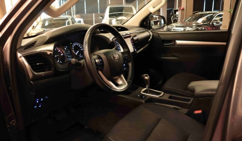 
								Toyota Hilux 2.8 D-4D 204 ch 4×4 | Automatique | Caméra de recul | Feux de travail | Attelage 3 500 kg | Garantie 10 ans full									