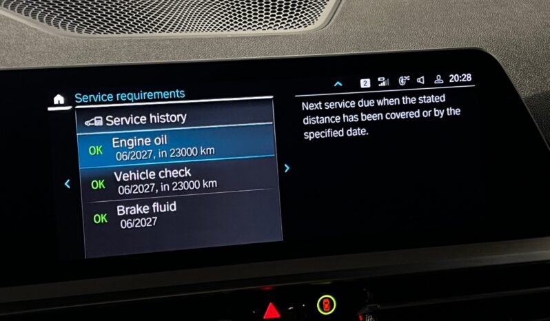 
								BMW 330e – Échappement sport – Live Cockpit – HUD – Apple CarPlay – Caméra arrière full									