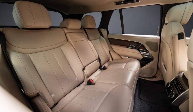 
								Land Rover Range Rover P440e SE AWD | 440 ch | PHEV | 360° | Meridian | Panoramique | ACC full									
