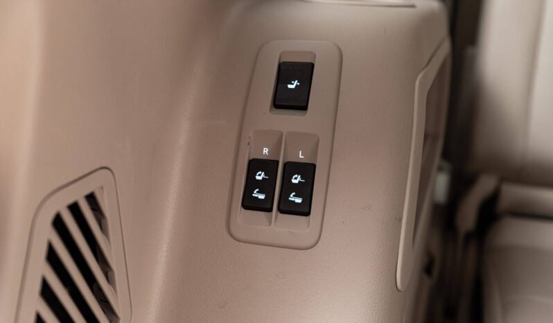
								Toyota Land Cruiser 2.8 D-4D 204 ch GX | 7 places | Pack Noir | 360° | Cuir | Toit panoramique full									