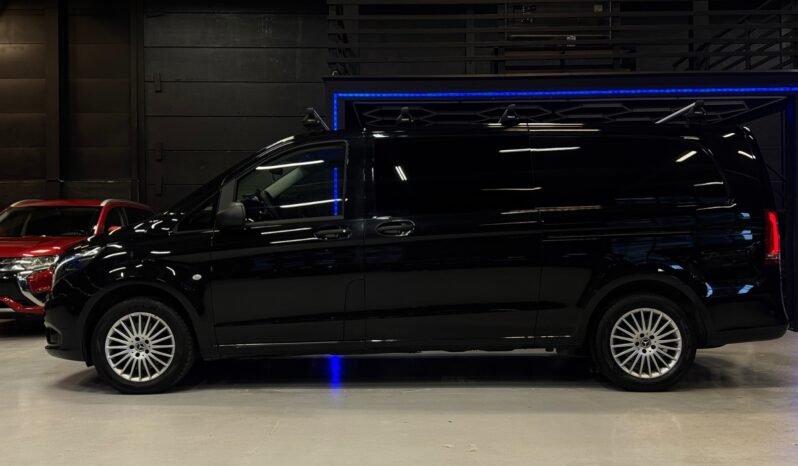 
								Mercedes-Benz Vito 119 CDI 4MATIC de 2023. full									
