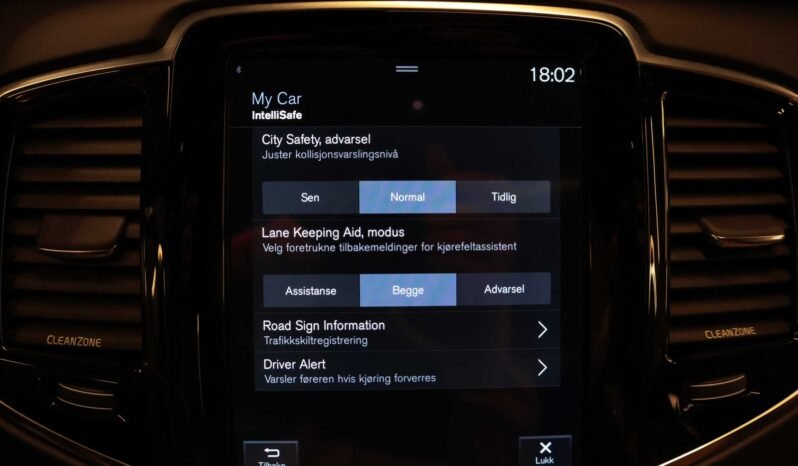 
								Volvo XC90 T8 AWD Inscription | 7 Places | Cuir | Air | B&W | ACC | Pano | Crochet full									