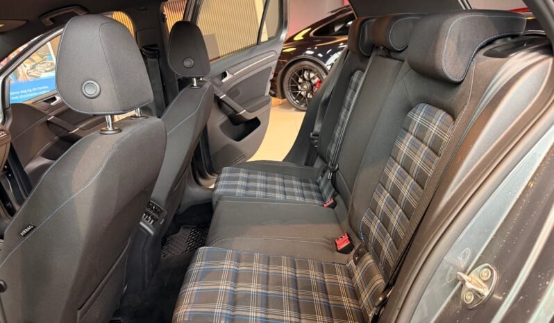 
								Volkswagen Golf VII GTE 1.4 TSI – HYBRIDE – DSG – CAMÉRA – CARPLAY – WEBASTO full									