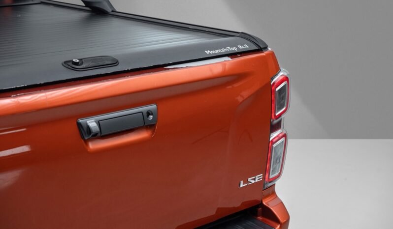 
								Isuzu D-Max 1.9 Double Cab Black Edition de 2021 full									