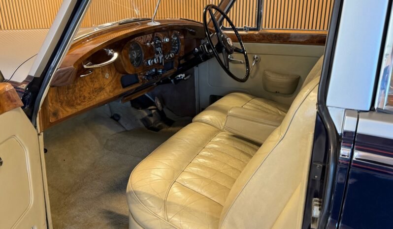 
								Rolls-Royce Silver Cloud I Long Wheelbase — 1959 full									
