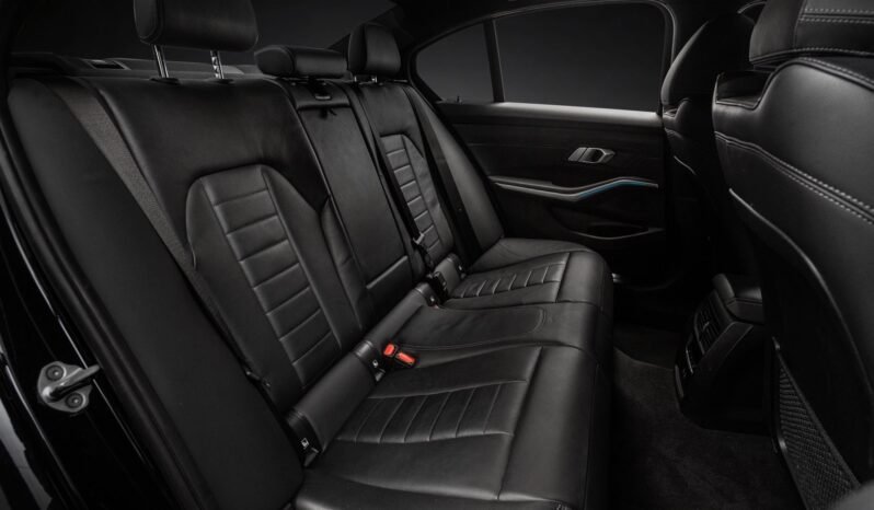 
								BMW 330e Berline xDrive M Sport – 296 ch – Hybride Rechargeable – ACC – HUD – Commande gestuelle – Cuir Vernasca – Laser – Fixation en H full									