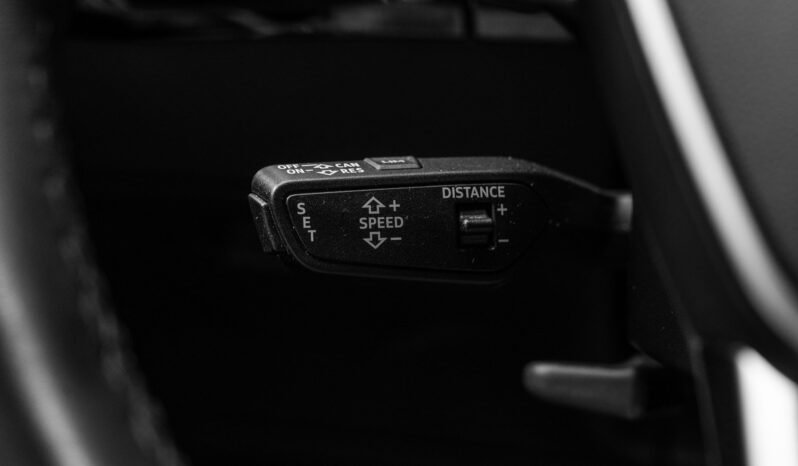 
								Audi e-tron 55 quattro Black Optics, 360°, HUD, ACC, Panoramique, Norvégien, HFeste, 1 propriétaire full									