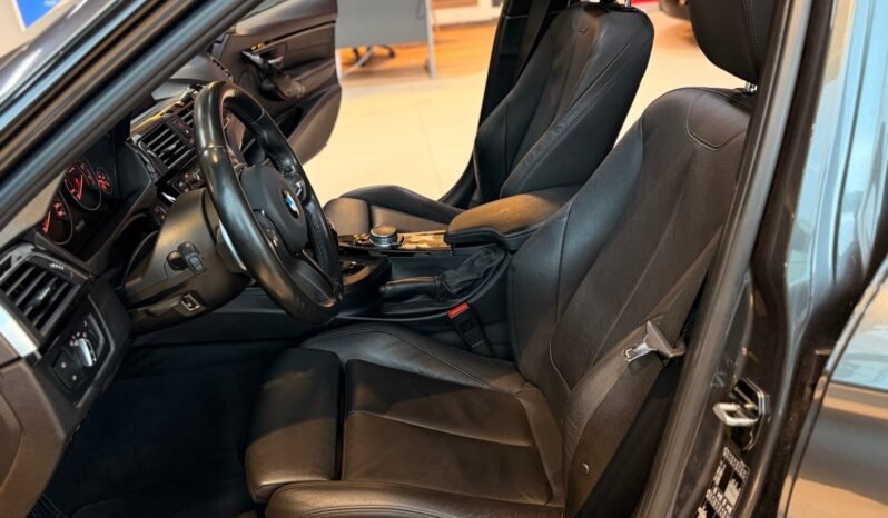 
								BMW 320iA xDrive 184 ch – M SPORT – HARMAN KARDON – HUD – CUIR – PANORAMIQUE full									