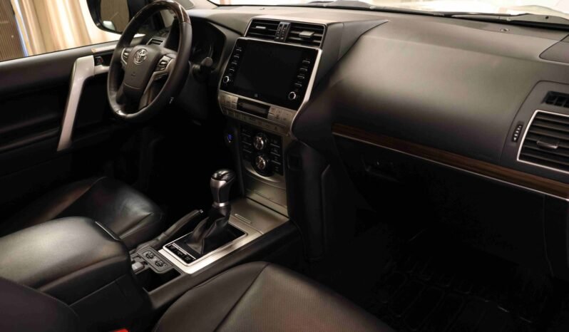 
								Toyota Land Cruiser GX 2.8 D-4D 204 ch | 4×4 | Black Pack | Suspension pneumatique | JBL | ACC | 360° | Garantie 10 ans full									