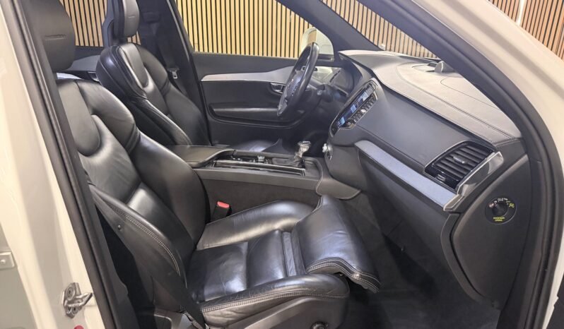 
								Volvo XC90 D4 AWD 2016 190 ch full									