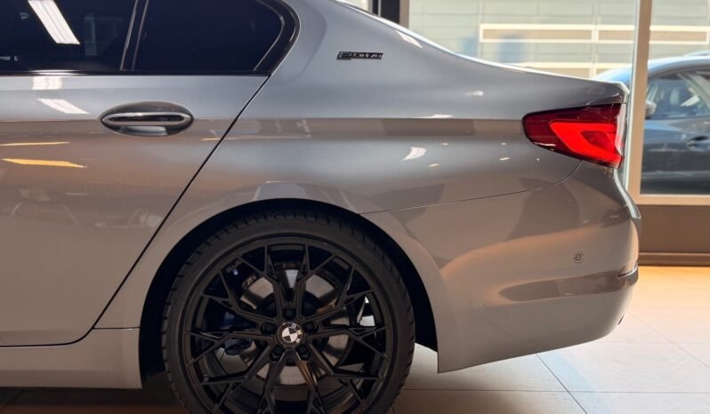 
								BMW 530e SPORT LINE – 360° – HARMAN KARDON – CUIR – TOIT OUVRANT – DIRECTION ARRIÈRE full									