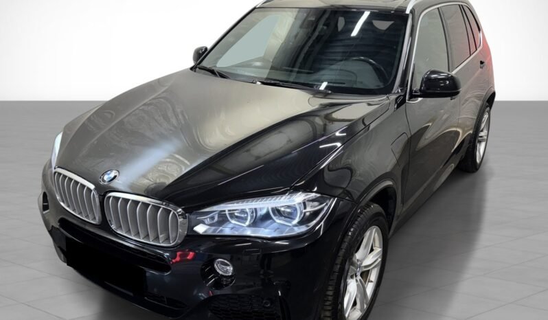
								BMW X5 xDrive40e/ M-SPORT/ H&K/ NAVI/ ACC HUD/ PANO/ UE OK/ full									