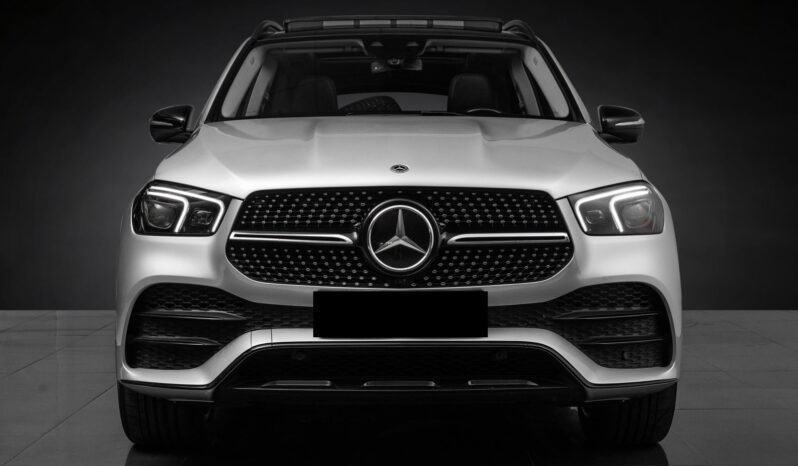
								Mercedes-Benz GLE 350 de 4MATIC AMG Line / 2x AMG / Affichage tête haute / Premium+ / Burmester / Toit panoramique / Night Package / Hybride rechargeable / Norvégien full									