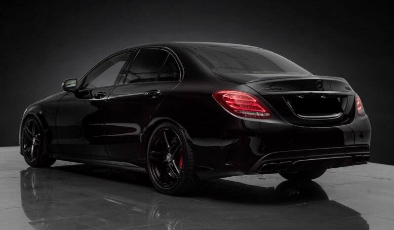 
								Mercedes-Benz C 63 S AMG 510 ch – Performance – CarPlay – LED – Échappement Sport full									