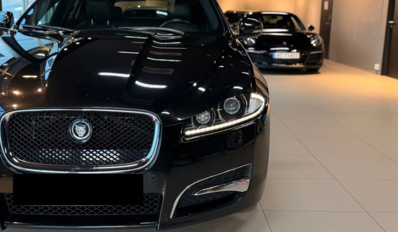 
								Jaguar XF 2.2D 200 ch Sportbrake Premium Luxury Aero, Cuir, Aero full									