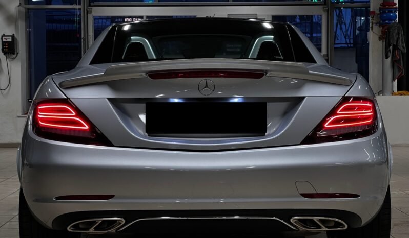 
								Mercedes-AMG SLC 43 de 2017 full									