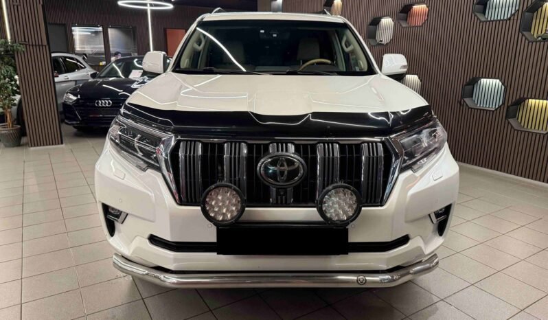 
								Toyota Land Cruiser GX 2.8 D-4D 177 ch | 4×4 | Automatique | ACC | 360° | Webasto | Attelage | Éclairage supplémentaire full									