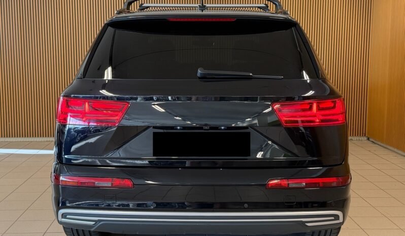 
								Audi Q7 3.0 TDI e-tron quattro | 373/386 ch | Matrix LED | Cuir | Bose | Navigation | Soft Close | Attelage full									