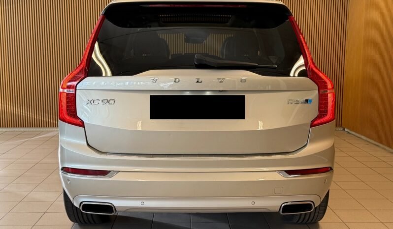 
								Volvo XC90 D5 233 ch | Polestar | Cuir | Panoramique | Crochet | Excellent état full									