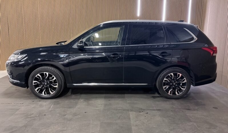 
								Mitsubishi Outlander PHEV 2017 full									