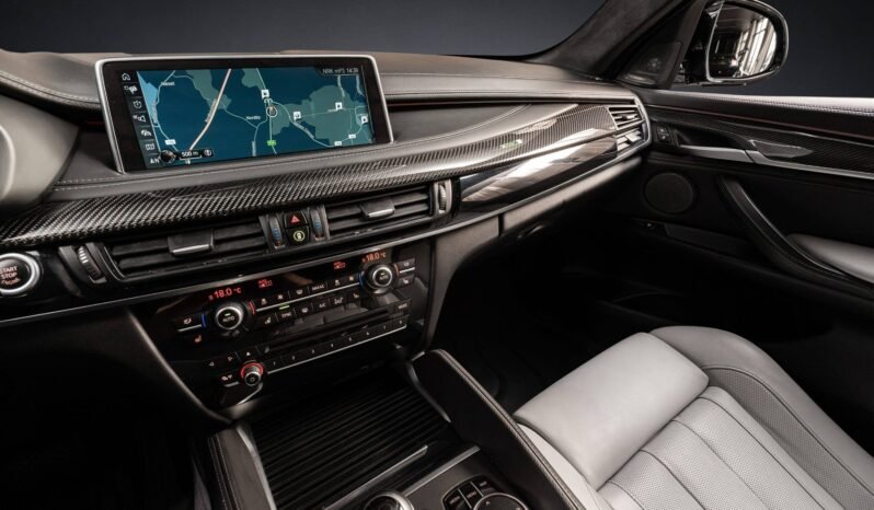 
								BMW X6 M 575 ch | V8 4.4 Bi-Turbo | HUD | Harman Kardon | Toit ouvrant | 360° | Mémoire | Caméra | Cuir full									