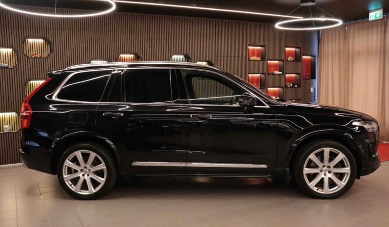 
								Volvo XC90 T8 AWD Inscription | 7 Places | Cuir | Air | B&W | ACC | Pano | Crochet full									